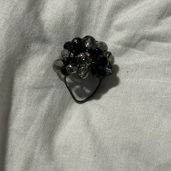 Free Add-On! Black and Silver Beaded Ring - Size 7 - Picture 2 of 3